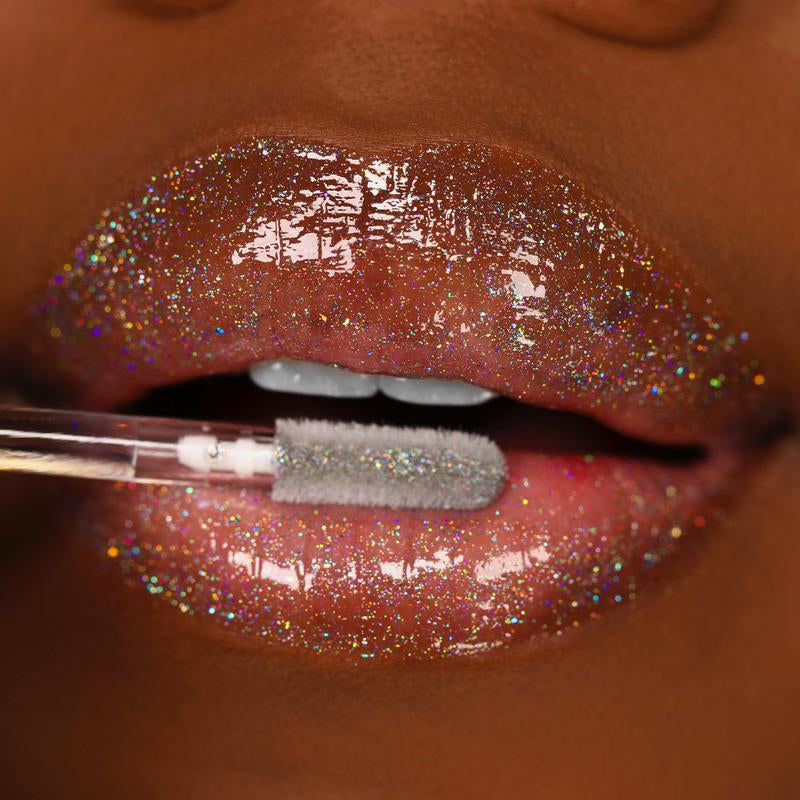 Electric Lipstick - Glossy and Smooth Makeup for Beautiful Lips